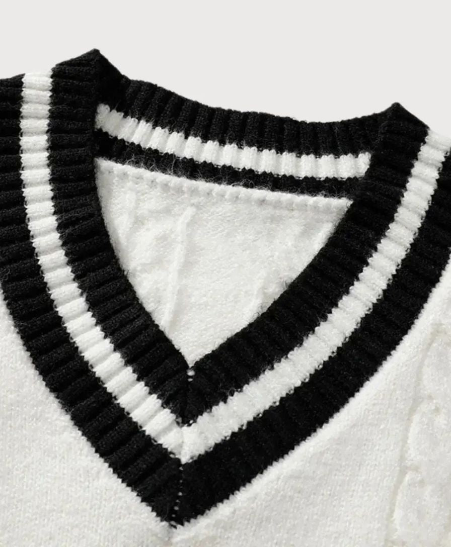 Minimalist V-Neck Sweater - Celerra